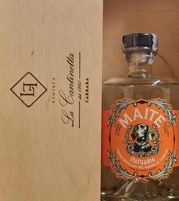 VODKA STATUARIA DISILLATA ATTRAVERSO IL MARMO BIANCO DISTILLERIA MAITE